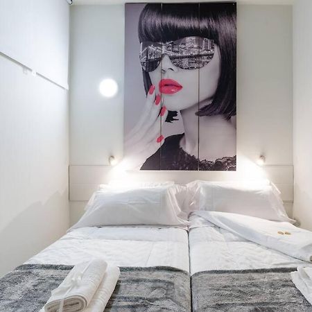Incredible Luxury Location In Puerto Banus Beach For Families Marbella Eksteriør billede