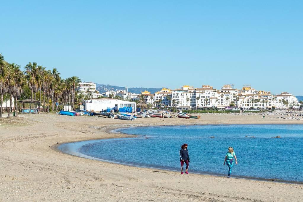 Incredible Luxury Location In Puerto Banus Beach For Families Marbella Eksteriør billede