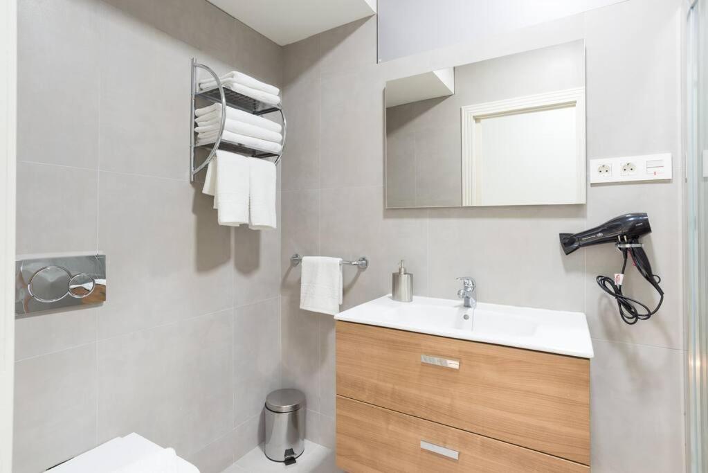 Incredible Luxury Location In Puerto Banus Beach For Families Marbella Eksteriør billede