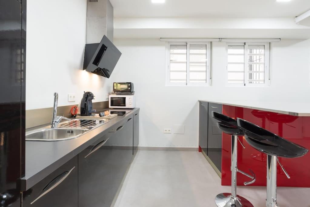 Incredible Luxury Location In Puerto Banus Beach For Families Marbella Eksteriør billede