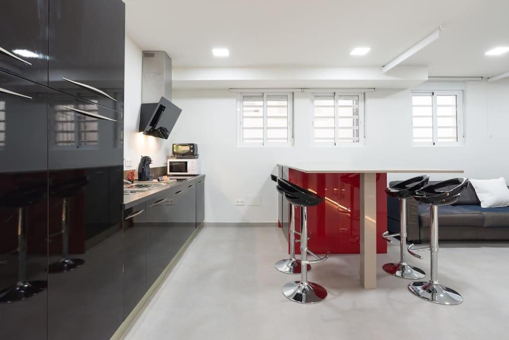 Incredible Luxury Location In Puerto Banus Beach For Families Marbella Eksteriør billede
