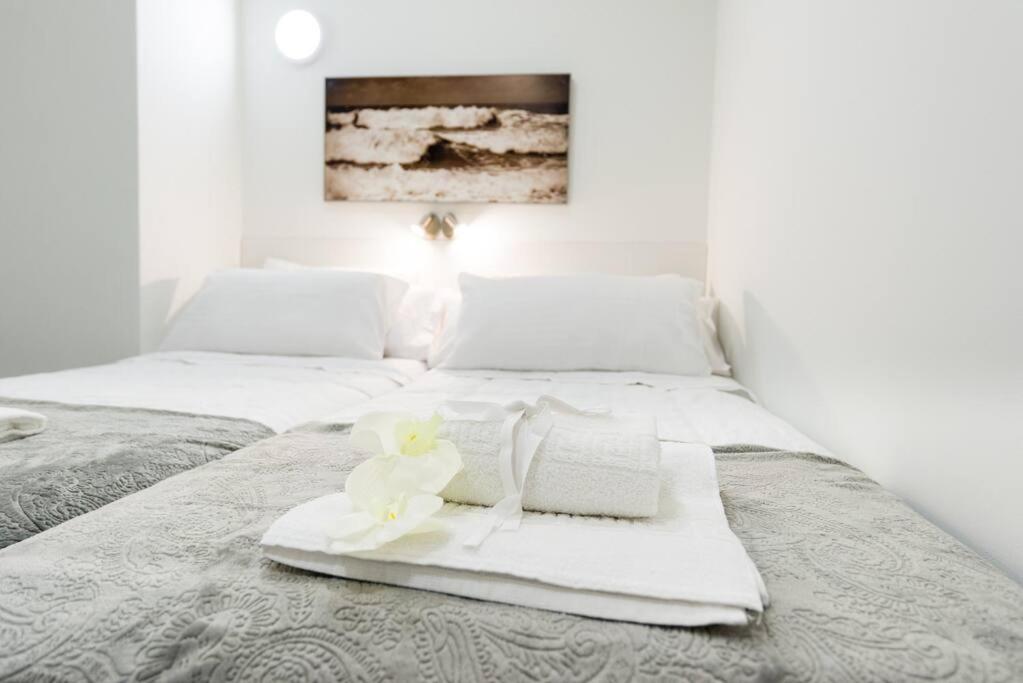 Incredible Luxury Location In Puerto Banus Beach For Families Marbella Eksteriør billede