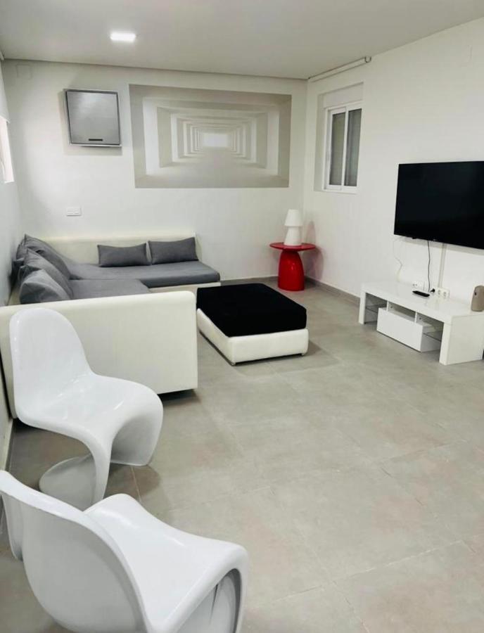 Incredible Luxury Location In Puerto Banus Beach For Families Marbella Eksteriør billede